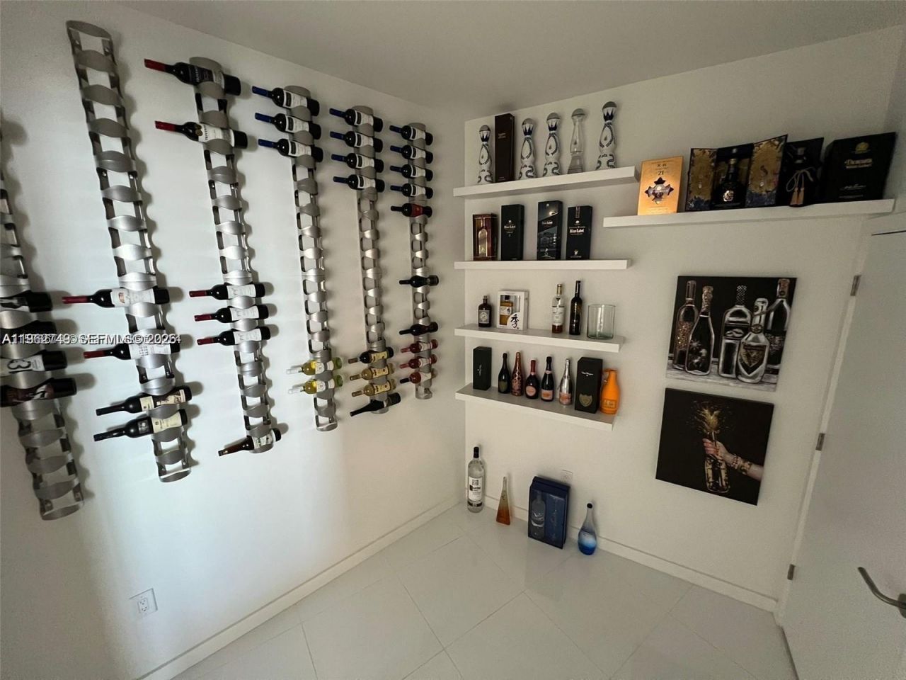 851 NE 1st Ave, Unit 3903, Miami, FL 33132 Photo