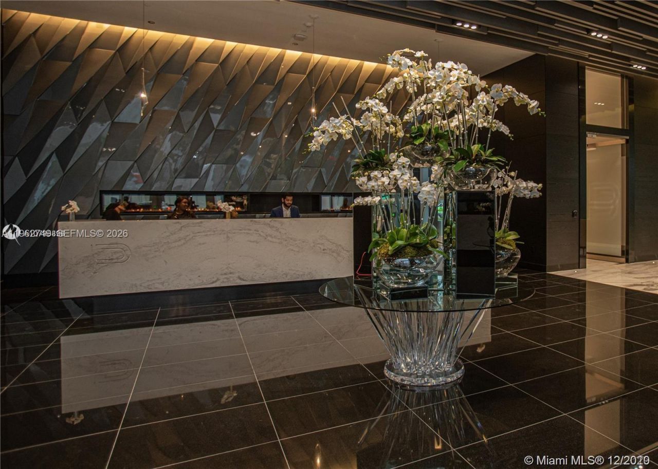 851 NE 1st Ave , Unit 3903, Miami, FL 33132 Photo