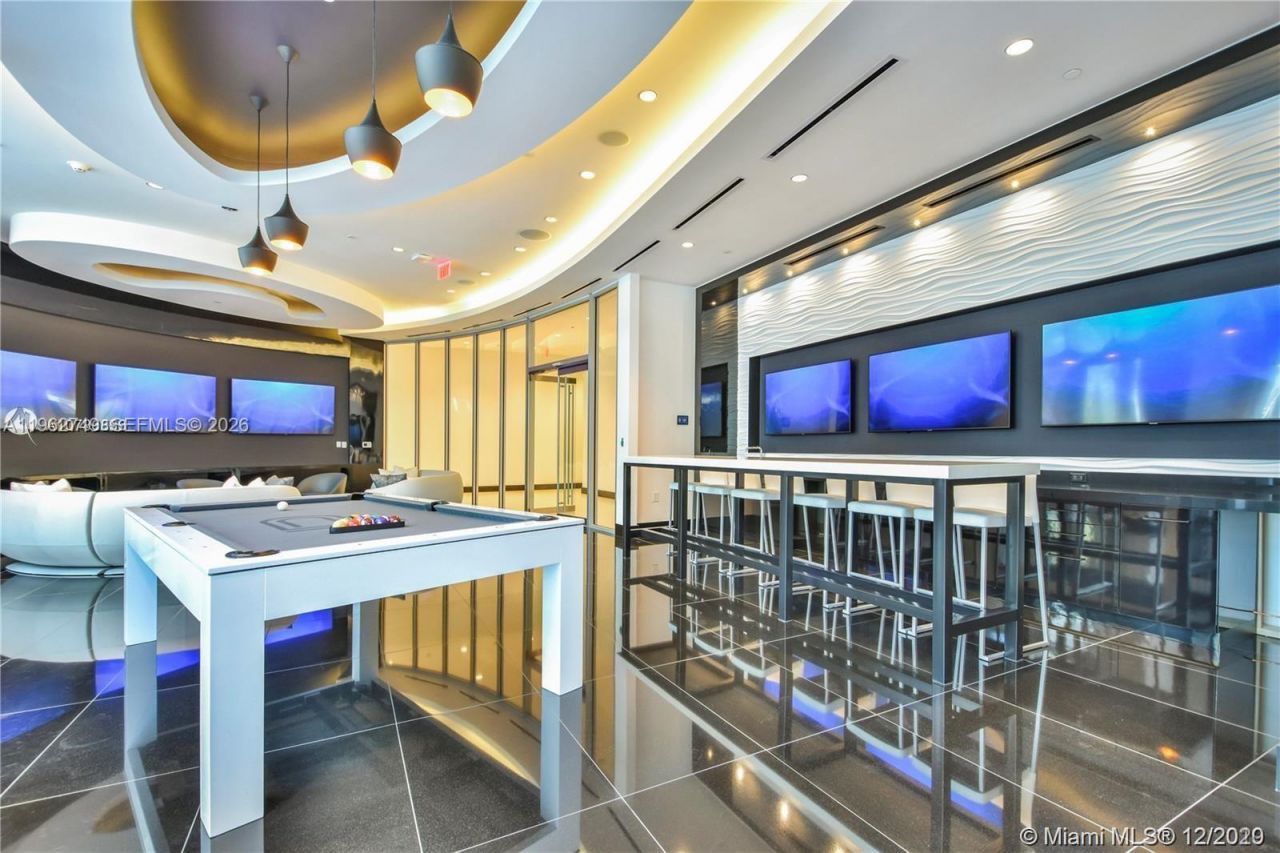 851 NE 1st Ave, Unit 3903, Miami, FL 33132 Photo