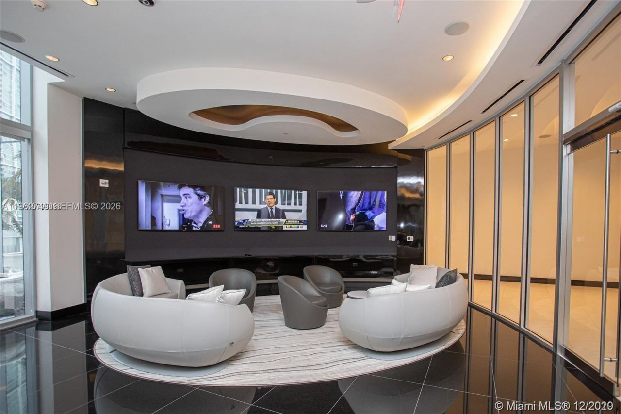 851 NE 1st Ave , Unit 3903, Miami, FL 33132 Photo