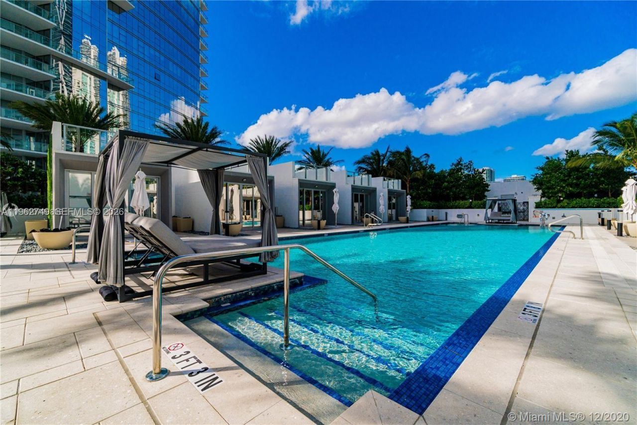851 NE 1st Ave, Unit 3903, Miami, FL 33132 Photo