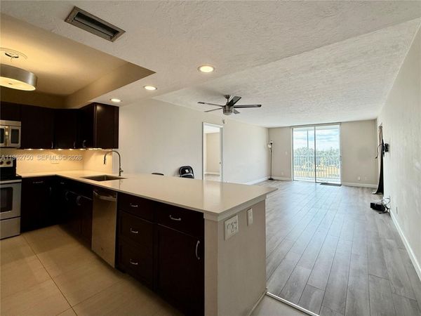 5301 NW 2nd Ave, Unit PH-A, Boca Raton, FL 33487