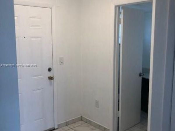 1201 NE 191st St, Unit G411, Miami, FL 33179