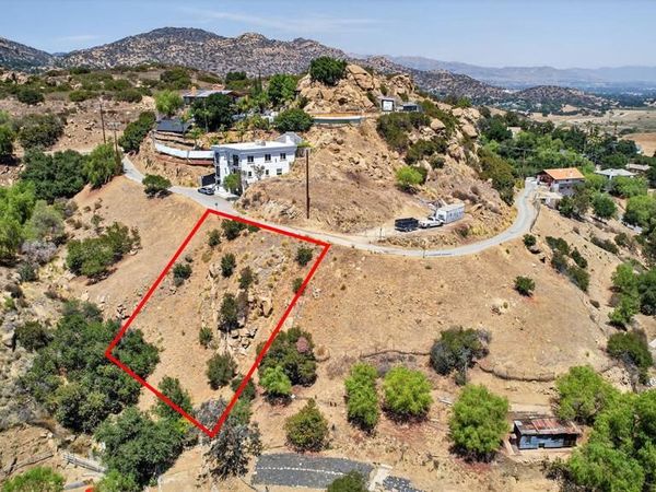 8554 Hillcroft Drive, West Hills, CA 91304