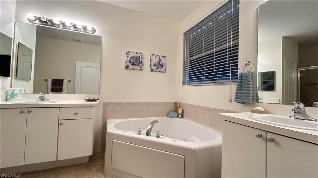 2557 Keystone Lake Dr, Cape Coral, FL 33909 Photo