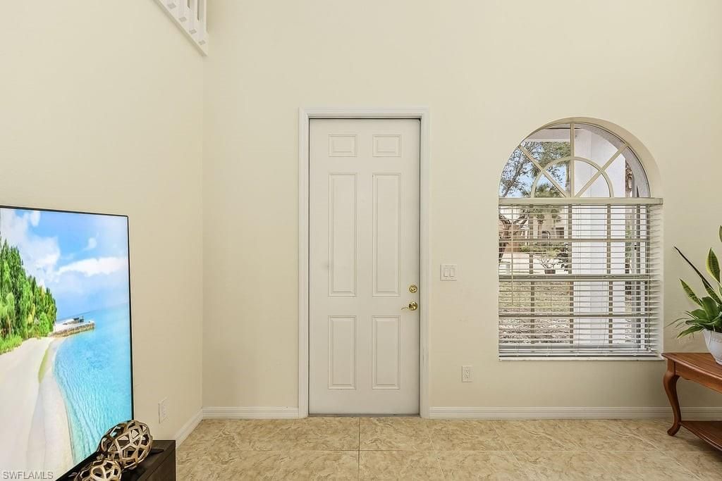 2557 Keystone Lake Dr, Cape Coral, FL 33909 Photo