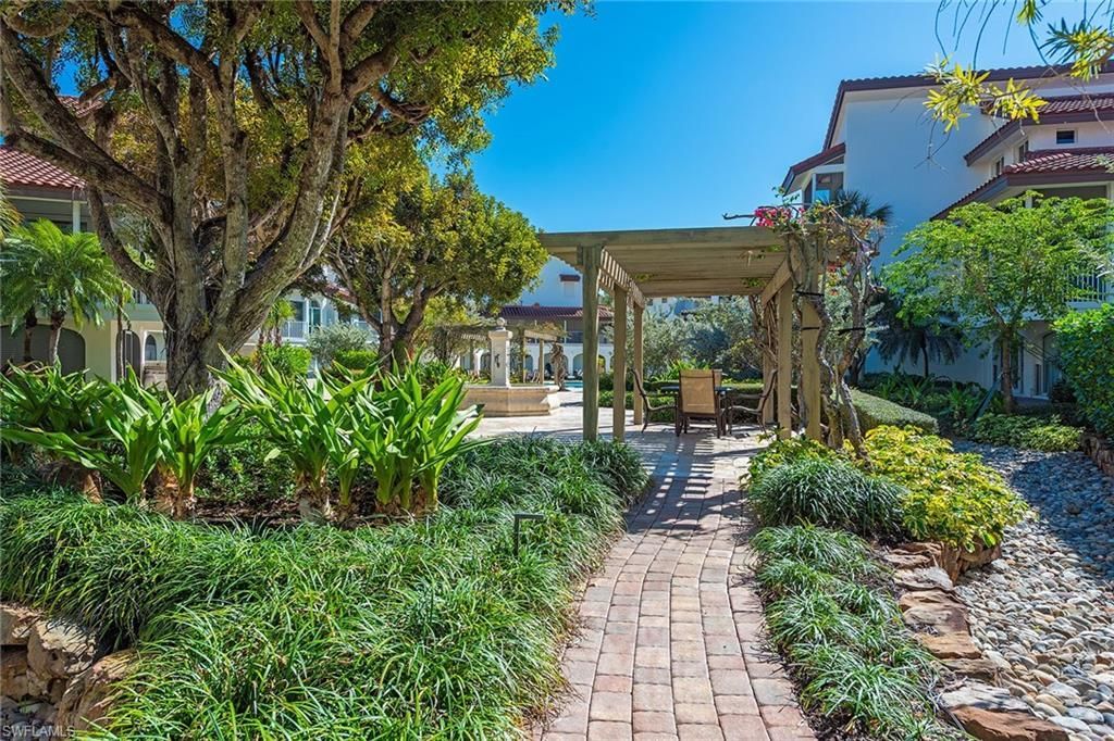 4715 Villa Mare Ln, Unit 26-16, Naples, FL 34103 Photo
