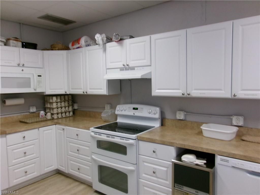 2 Monaco Ter, Naples, FL 34112 Photo