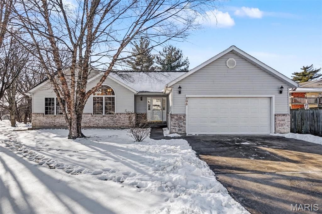 205 Adams Court, New Haven, MO 63068 Main Photo