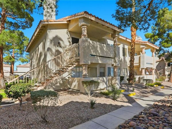 916 Rockview Drive , Unit 102, Las Vegas, NV 89128