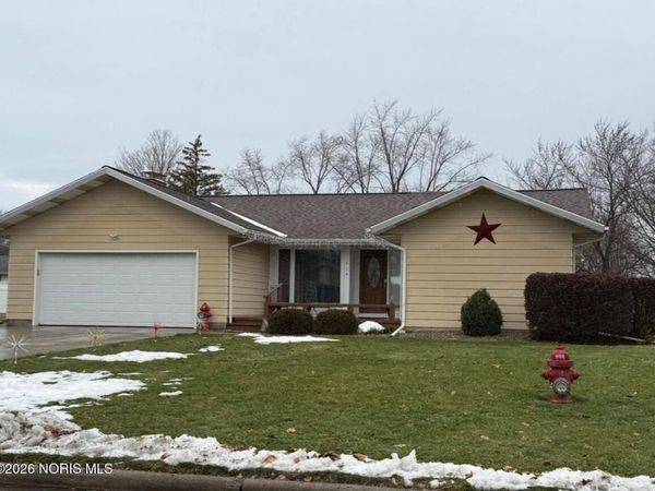 414 Rosemont Avenue, Bryan, OH 43506