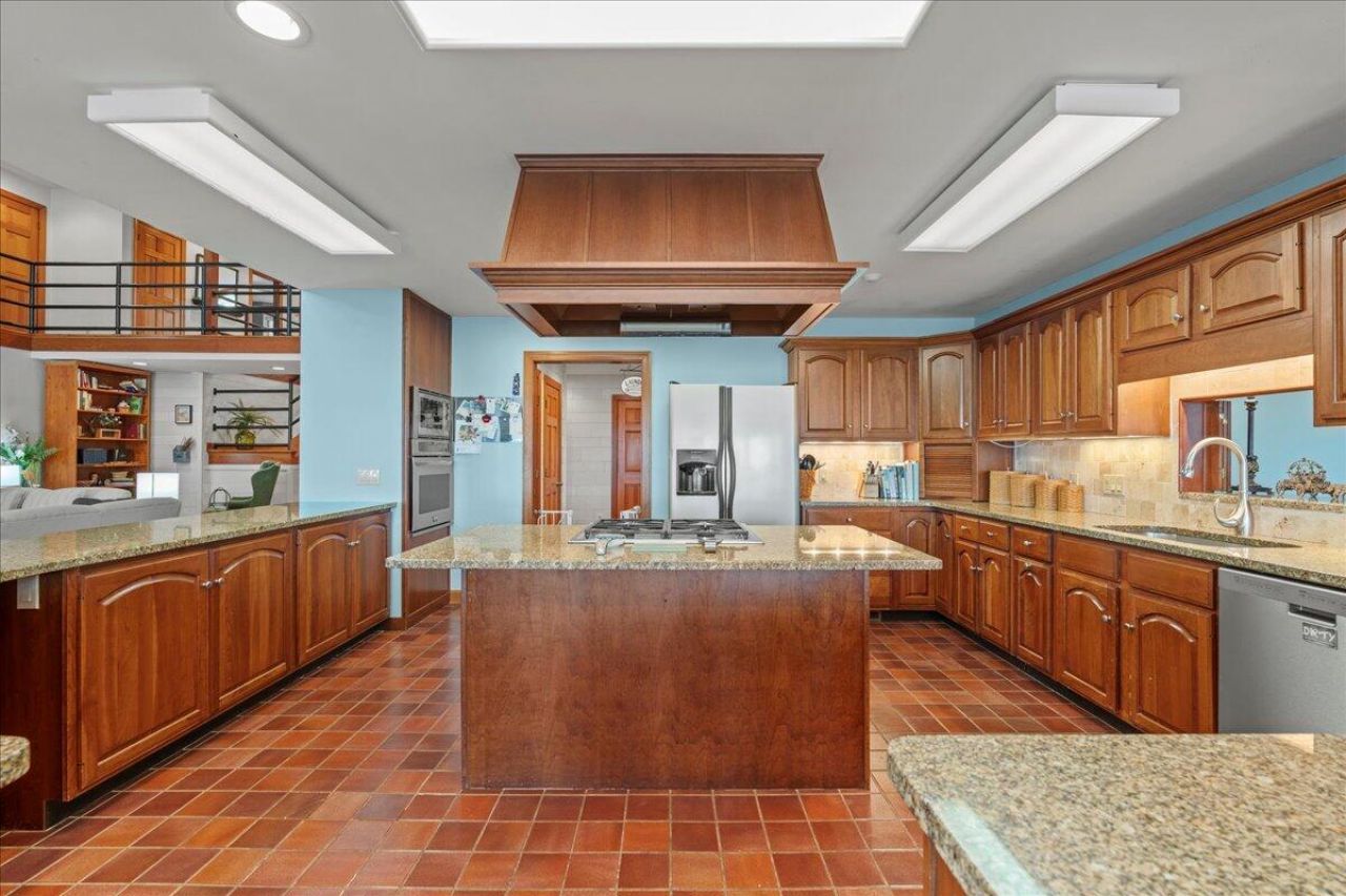 21 Cameroon Drive Photo 19