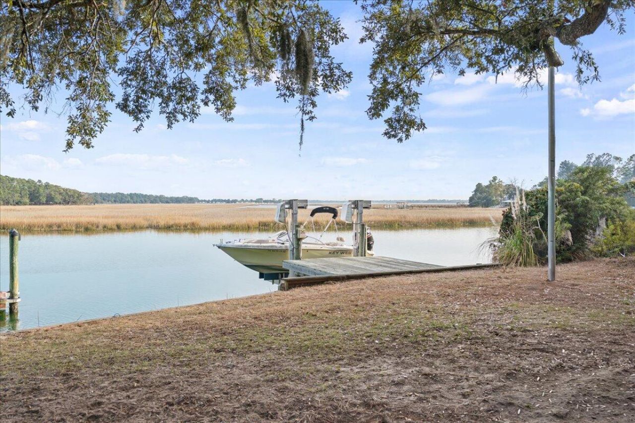 21 Cameroon Drive Photo 2