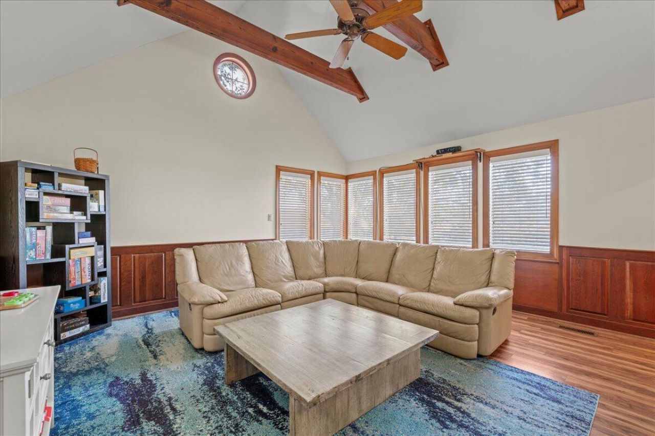 21 Cameroon Drive Photo 23