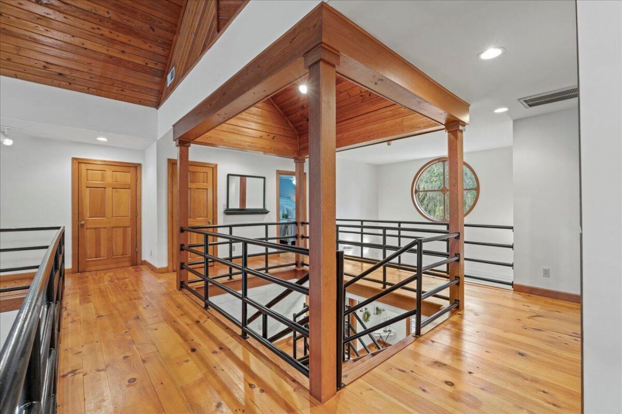 21 Cameroon Drive Photo 32