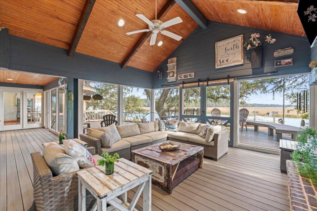 21 Cameroon Drive Photo 6