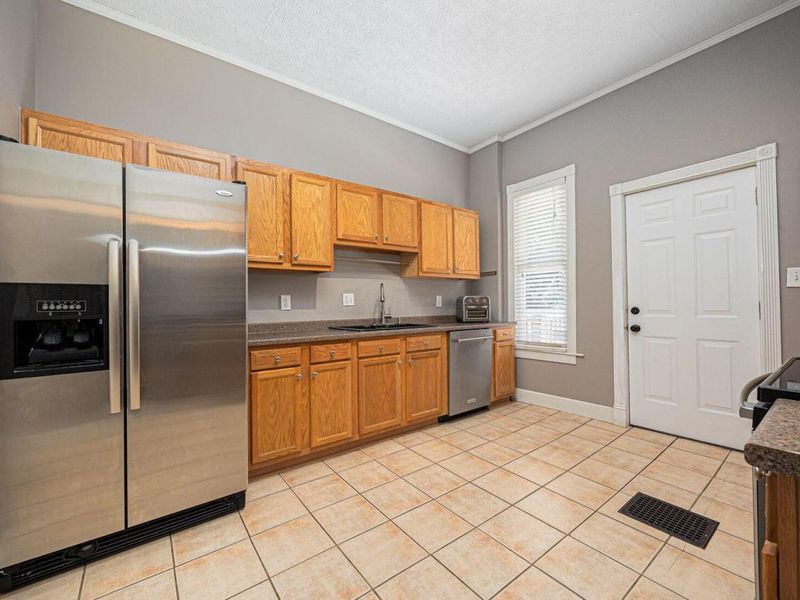 1035 Madison Avenue, Columbus, OH 43205 Photo 10