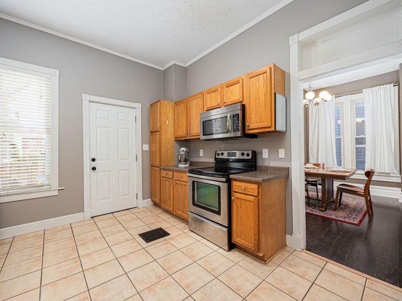 1035 Madison Avenue, Columbus, OH 43205 Photo 11