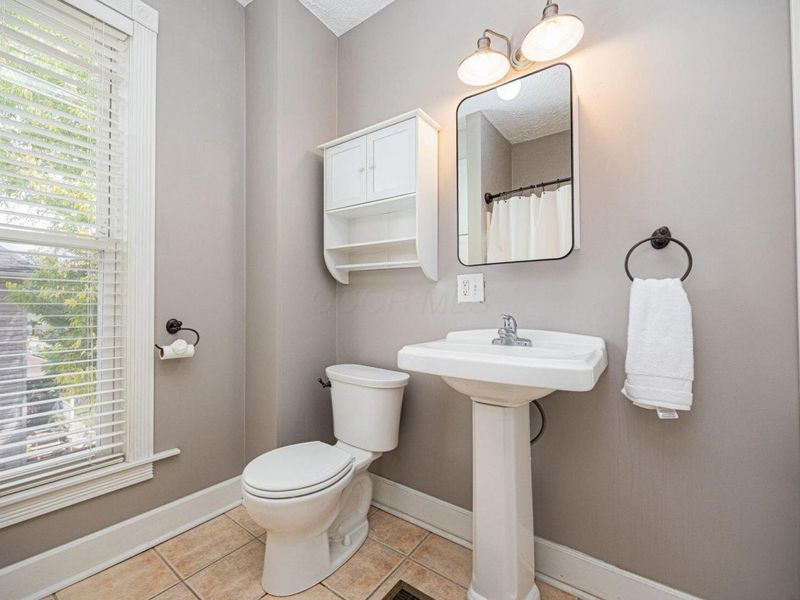 1035 Madison Avenue, Columbus, OH 43205 Photo 15