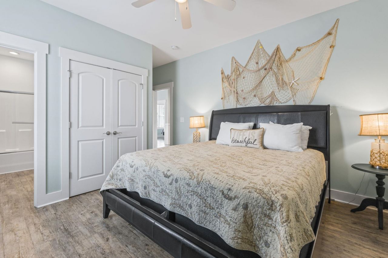 878 S Waccamaw Dr. Photo 6