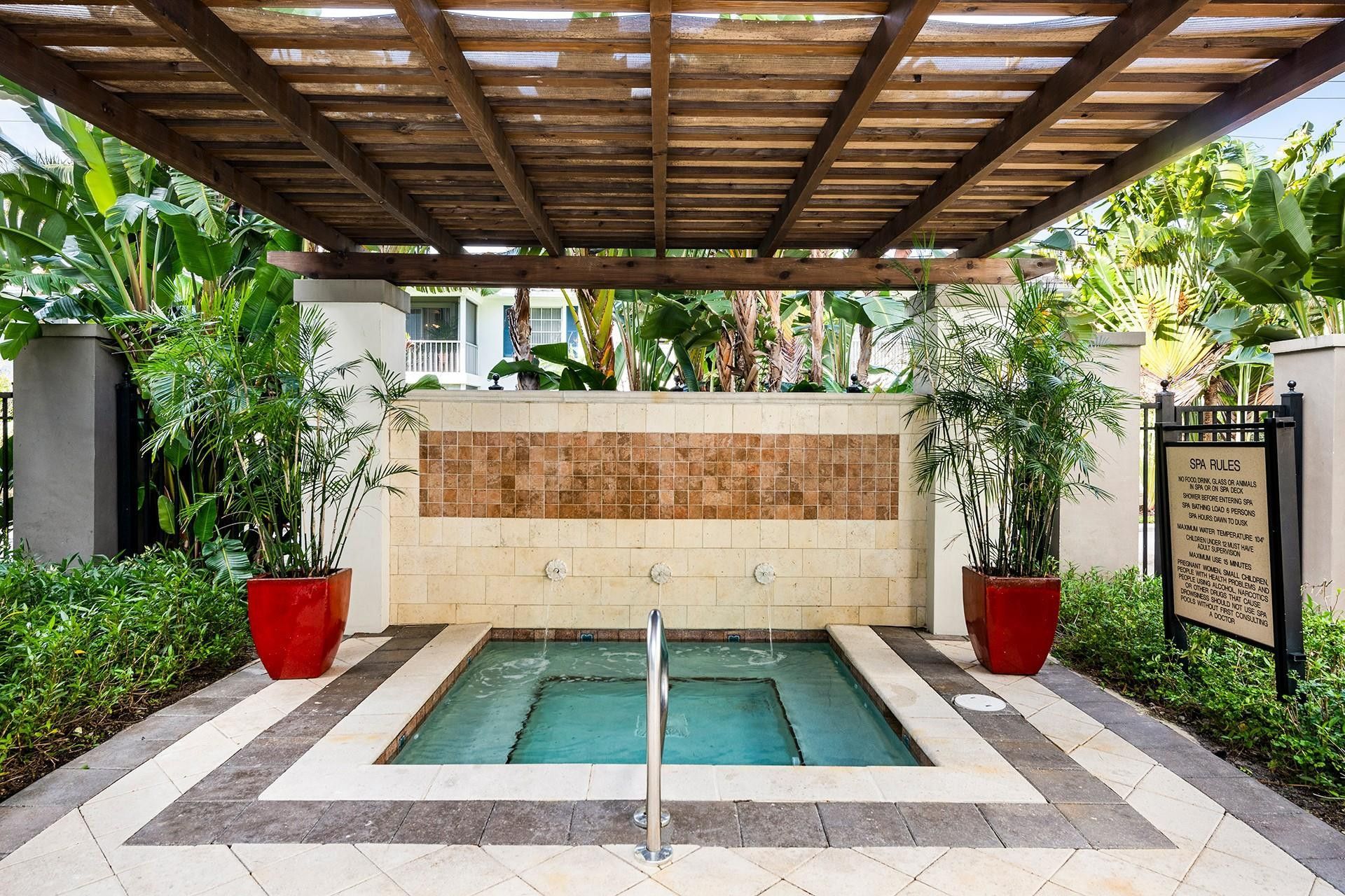 2421 NE 65th Street, Unit 313, Fort Lauderdale, FL 33308 Photo