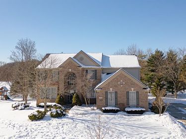 1546 Covington Woods Lane, Orion Twp, MI 48360