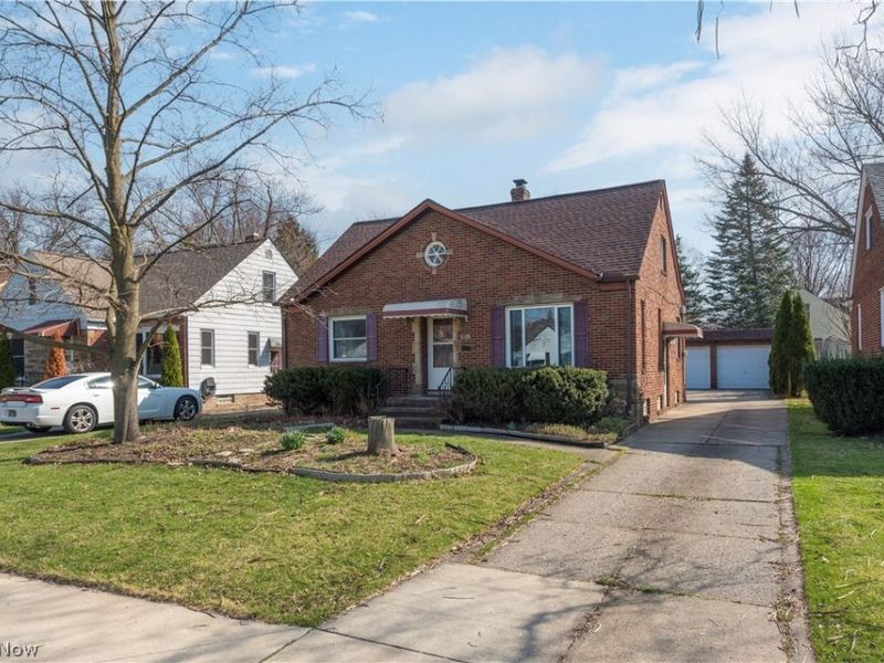 4145 W 220th Street, Cleveland, OH 44126 Photo 2