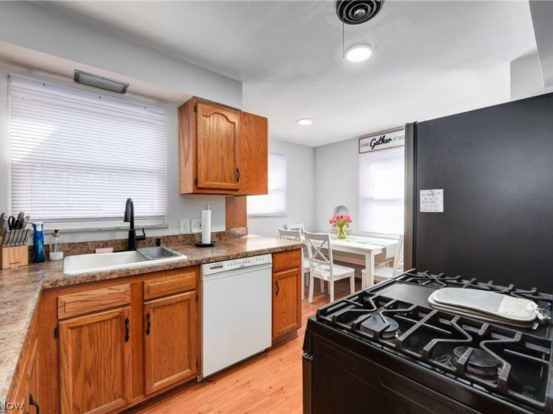 4145 W 220th Street, Cleveland, OH 44126 Photo 21