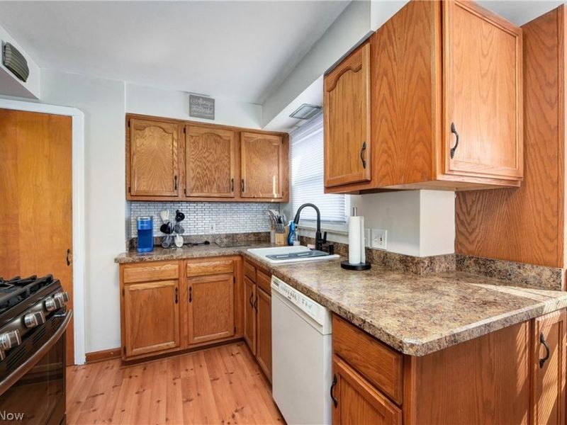 4145 W 220th Street, Cleveland, OH 44126 Photo 25