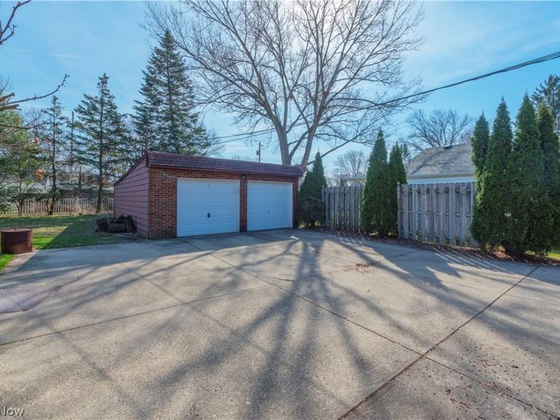 4145 W 220th Street, Cleveland, OH 44126 Photo 40