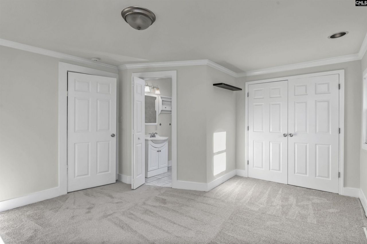 906 Beaufort Street Photo 27