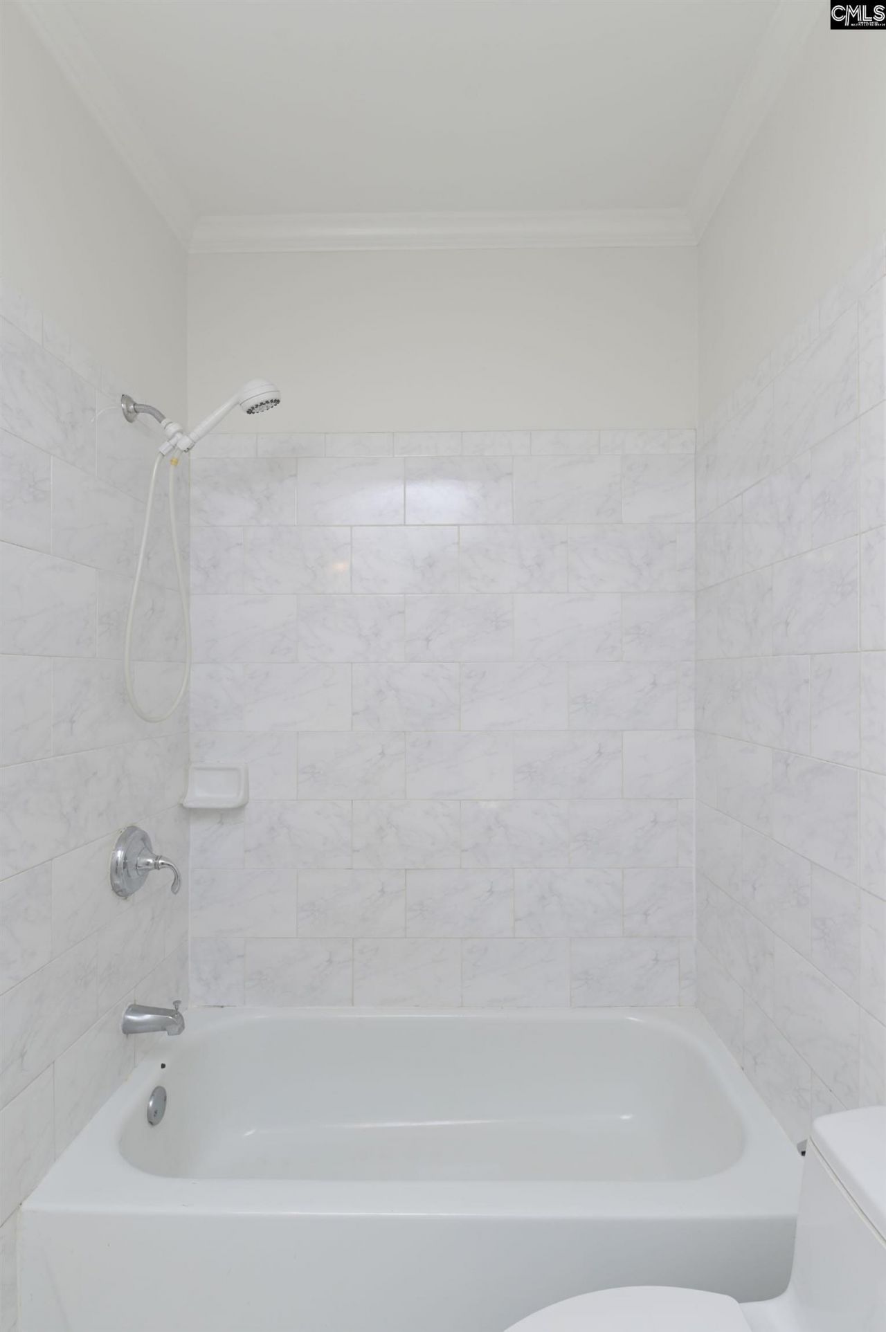 906 Beaufort Street Photo 30