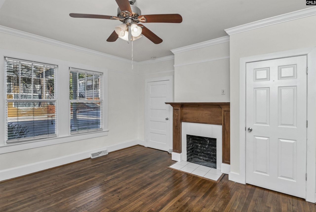 906 Beaufort Street Photo 31