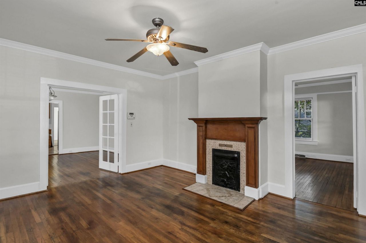 906 Beaufort Street Photo 8