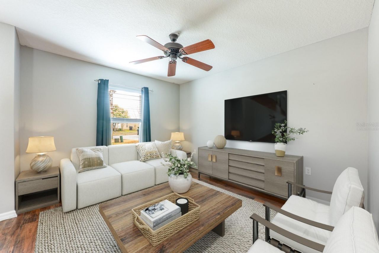 1930 Corner Glen Drive, Orlando, FL 32820 Photo