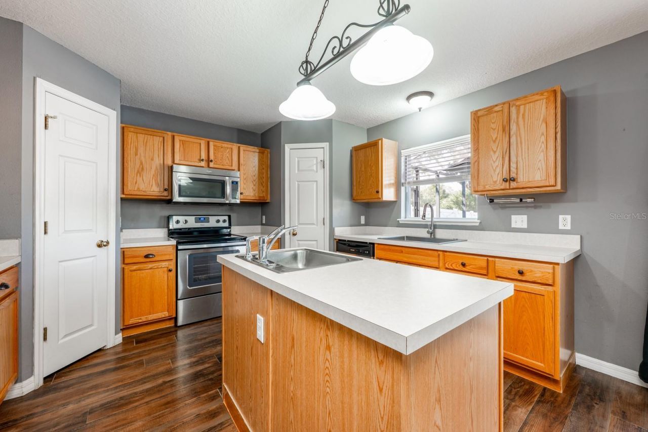 1930 Corner Glen Drive, Orlando, FL 32820 Photo