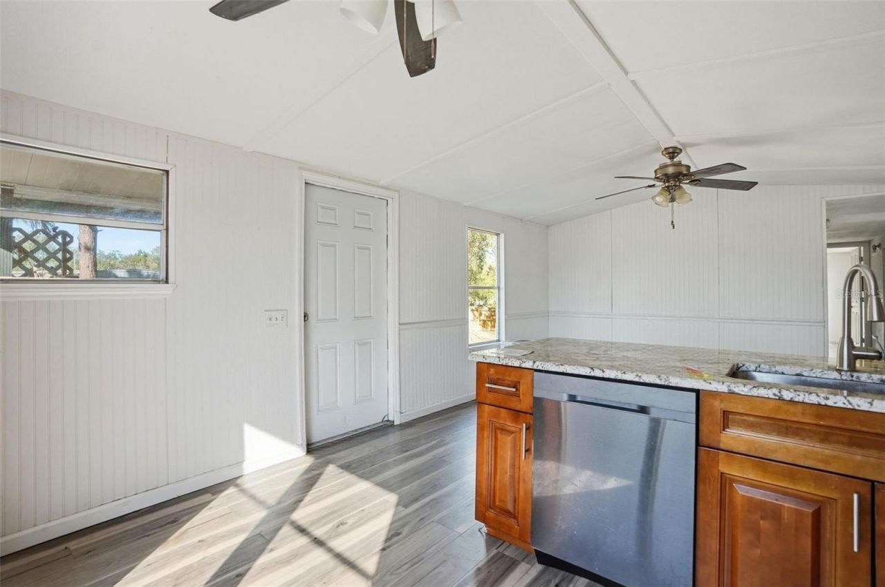 9727 Lake Drive, Weeki Wachee, FL 34613 Photo