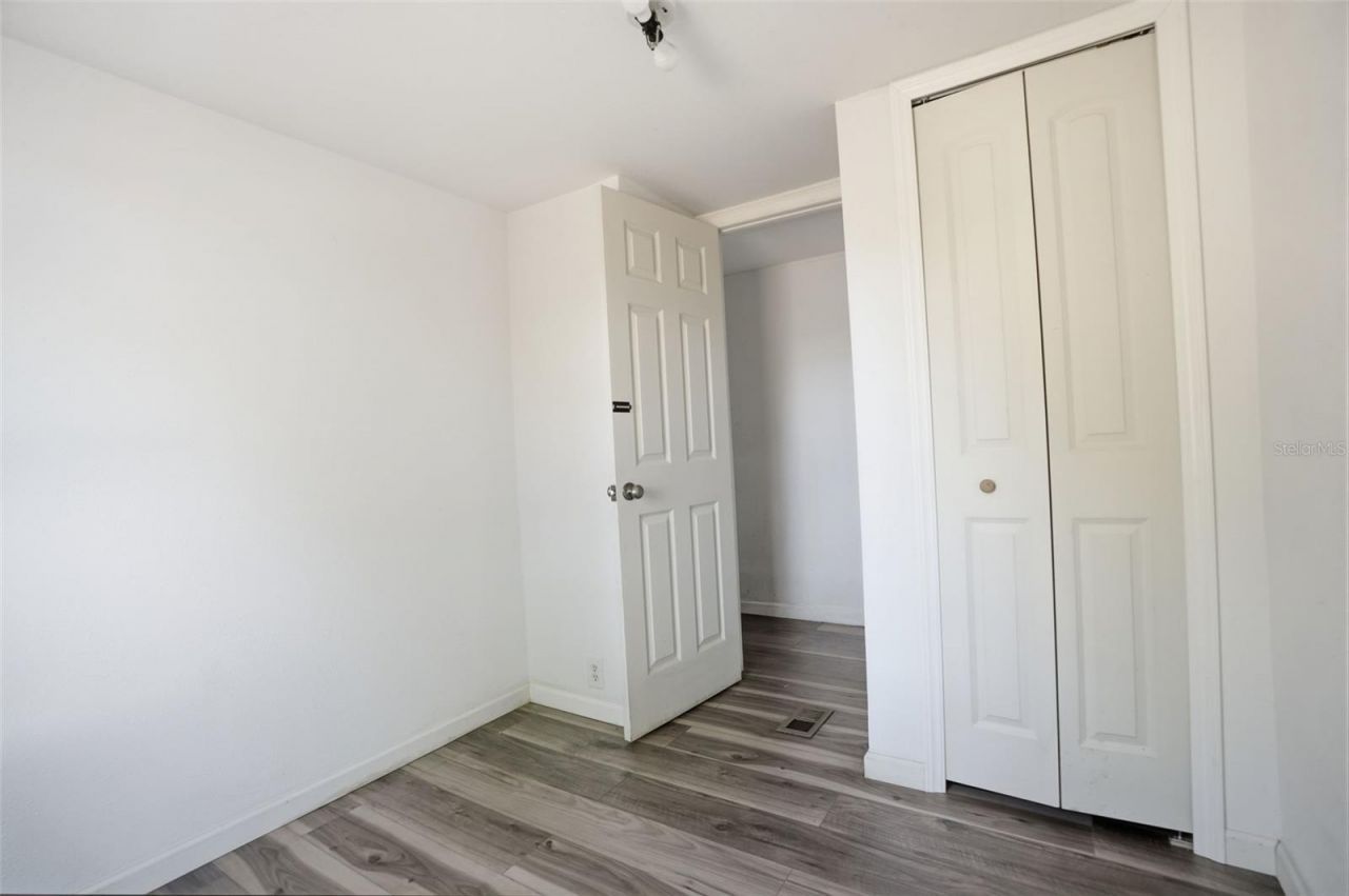 9727 Lake Drive, Weeki Wachee, FL 34613 Photo