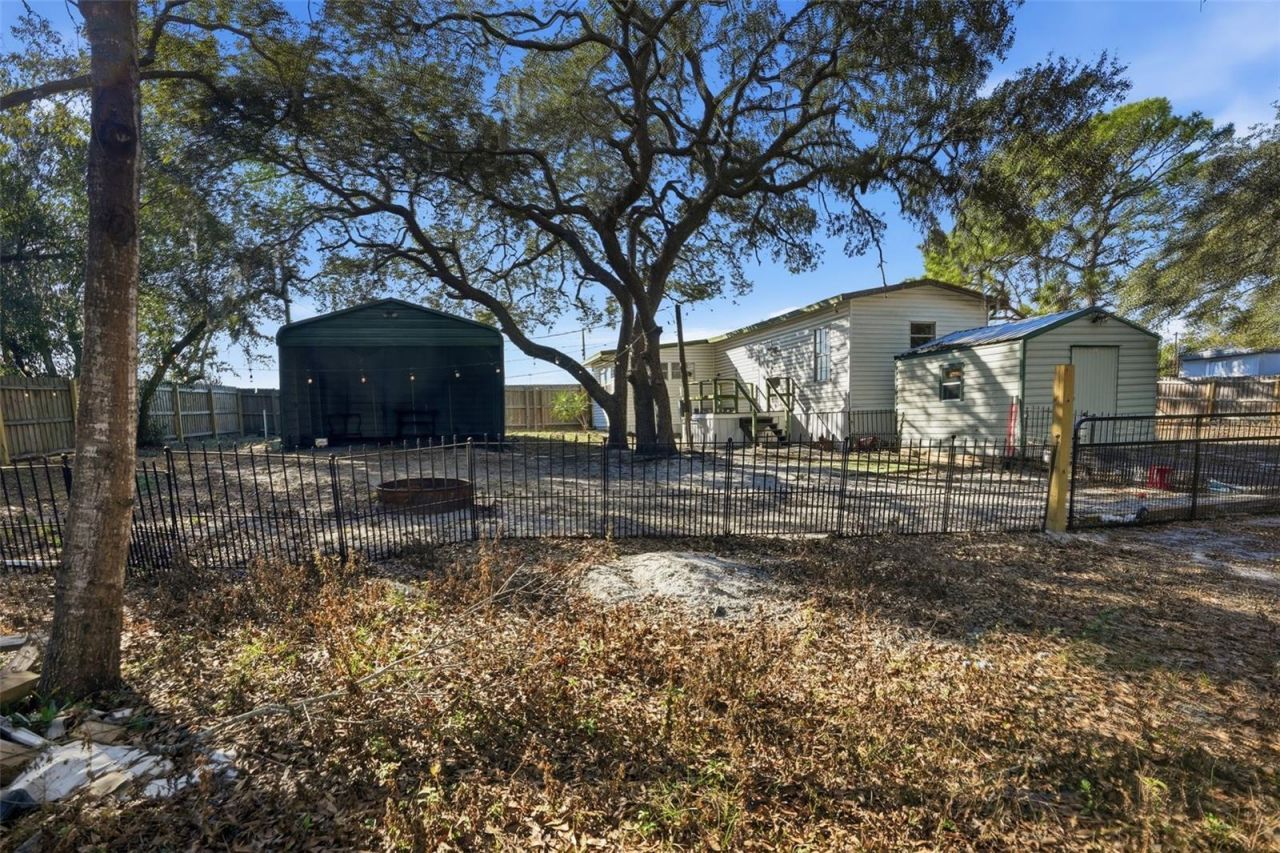 9727 Lake Drive, Weeki Wachee, FL 34613 Photo