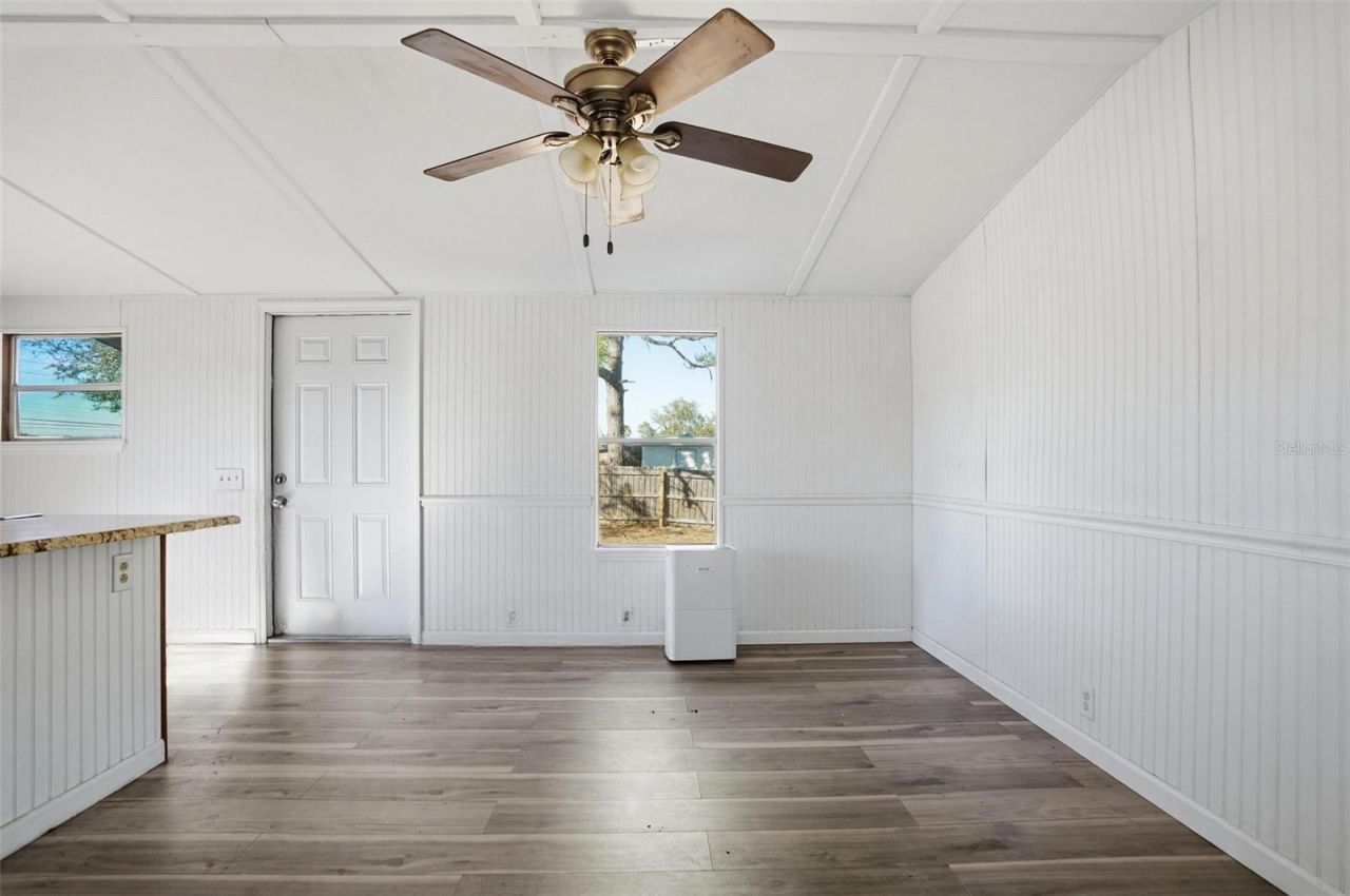 9727 Lake Drive, Weeki Wachee, FL 34613 Photo