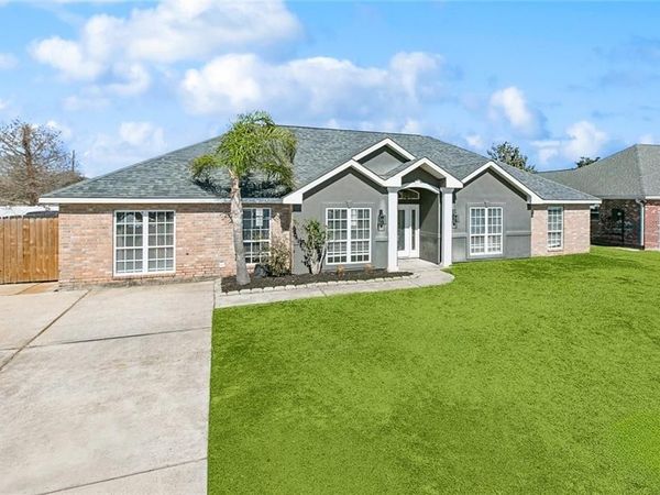 123 MONTPELIER Drive, Boutte, LA 70039