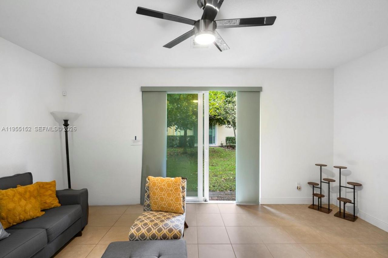 4644 Windmill Ln, Davie, FL 33328 Photo