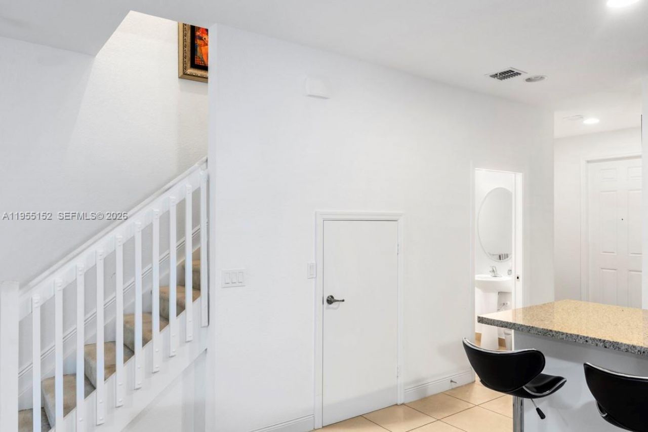 4644 Windmill Ln, Davie, FL 33328 Photo