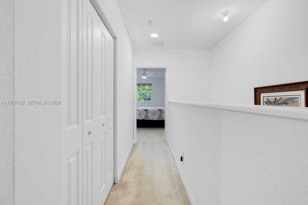 4644 Windmill Ln, Davie, FL 33328 Photo