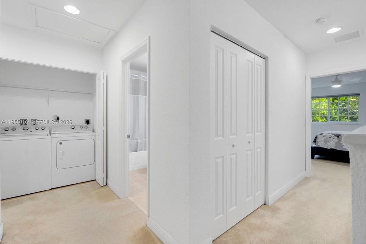 4644 Windmill Ln, Davie, FL 33328 Photo