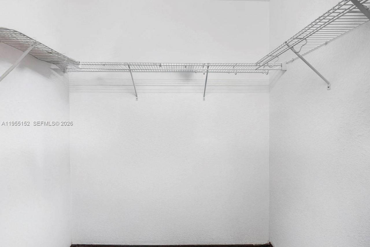 4644 Windmill Ln, Davie, FL 33328 Photo