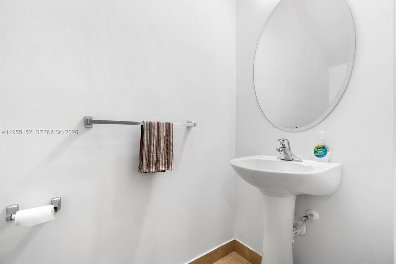 4644 Windmill Ln, Davie, FL 33328 Photo