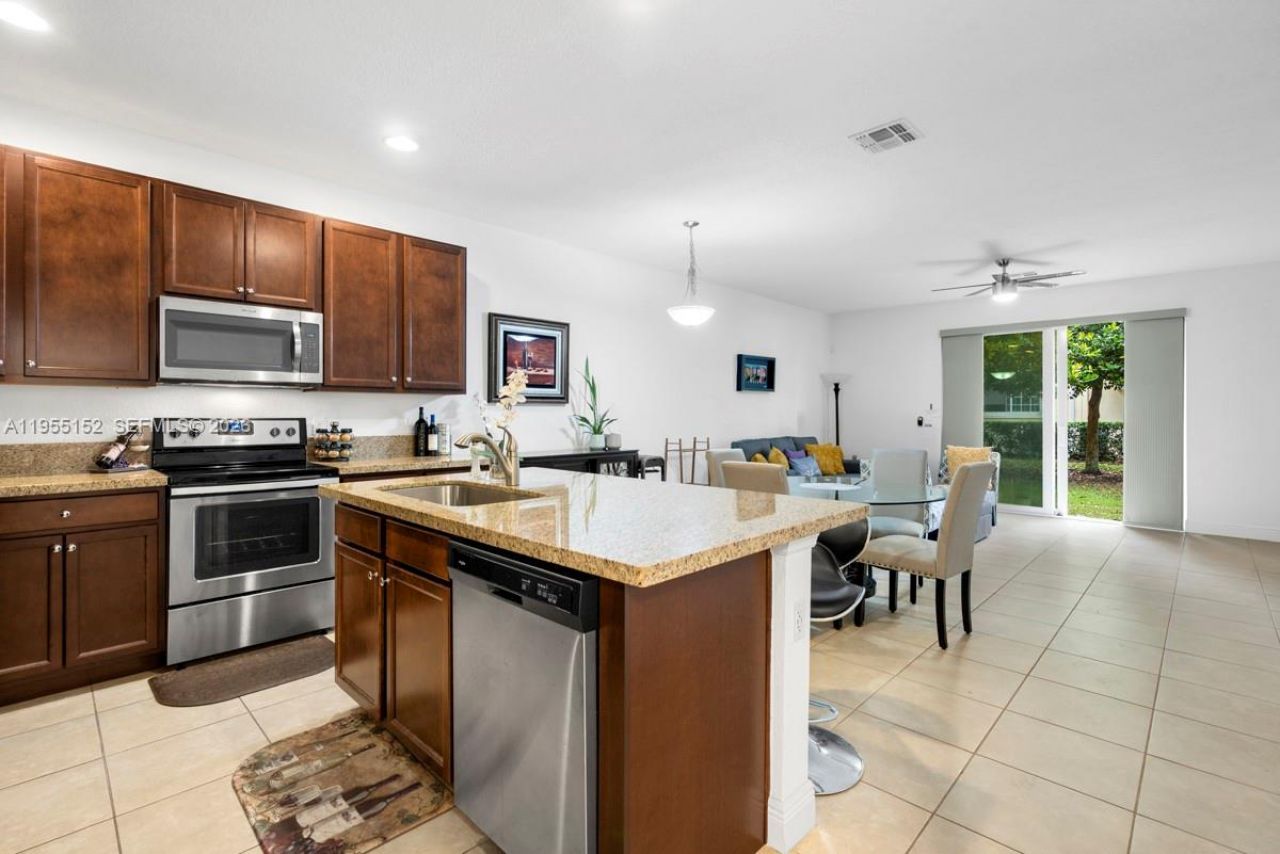 4644 Windmill Ln, Davie, FL 33328 Photo