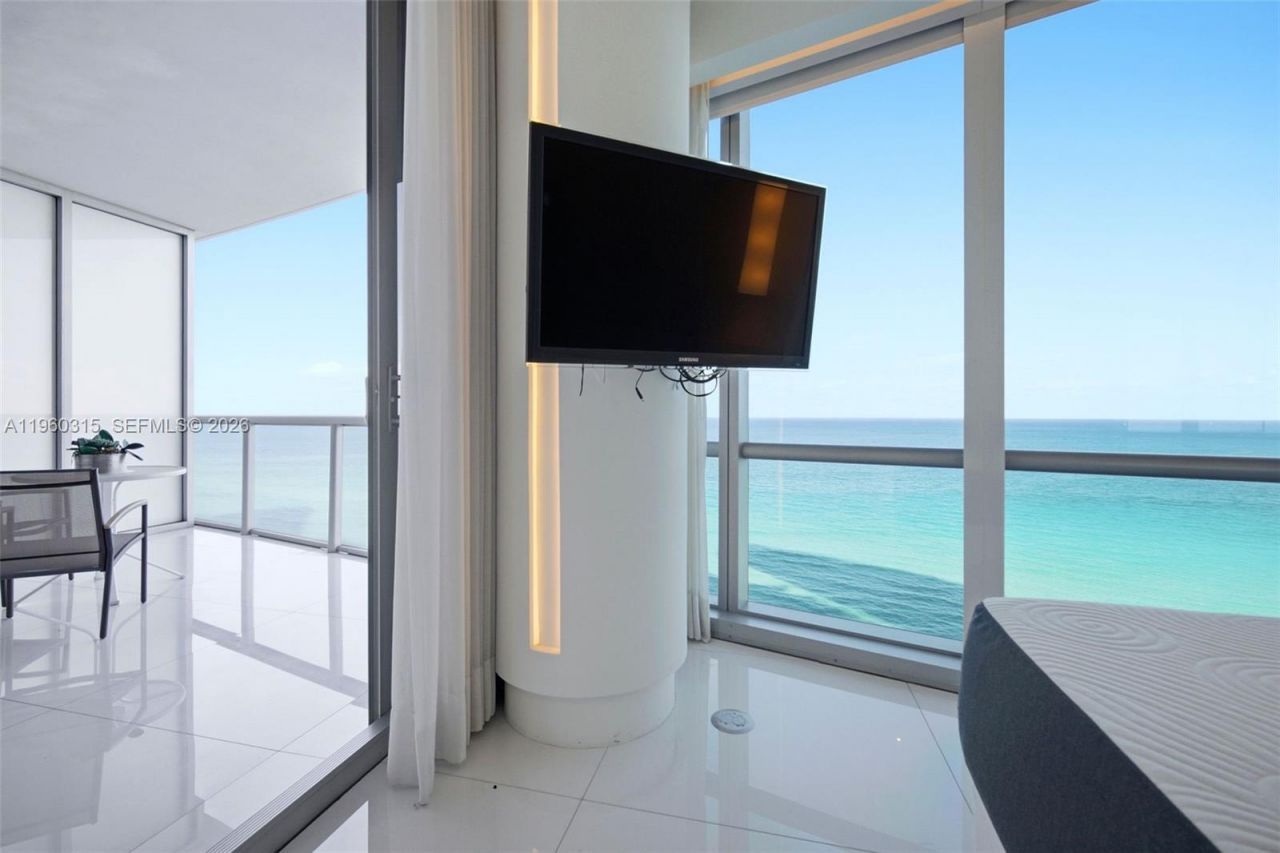 17121 Collins Ave , Unit 1606, Sunny Isles Beach, FL 33160 Photo