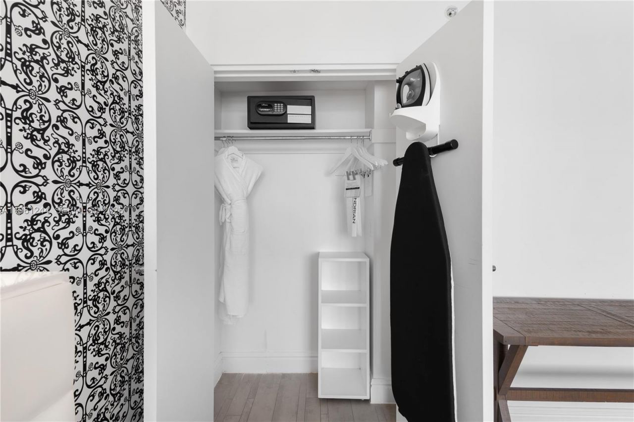 1100 West Ave , Unit 408, Miami Beach, FL 33139 Photo